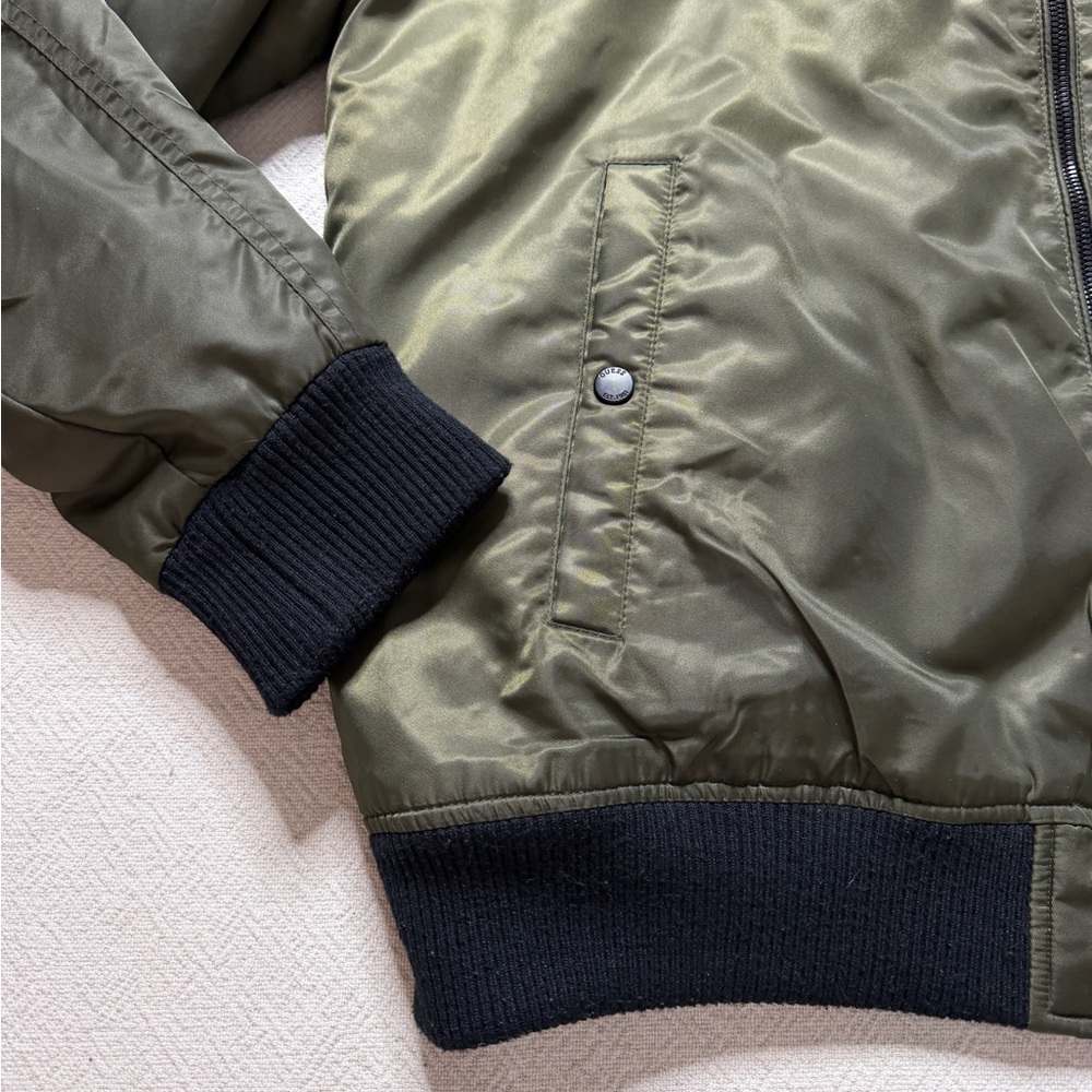 GUESS Men’s Olive Green Bomber Jacket Pocket Triangle Logo XL - Picture 3 of 10